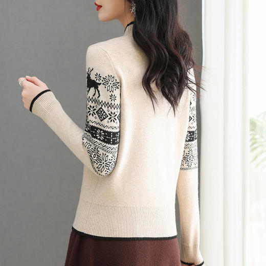 CC-103-97833秋冬半高领女宽松慵懒风上衣提花小鹿针织打底衫套头毛衣新款内搭 商品图3