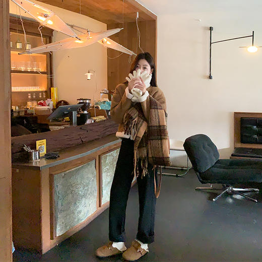 <曾小咸推荐>咖色翻领皮毛一体外套短款 日常249.99/件 立减110 秒杀139.99/件！！ 商品图3