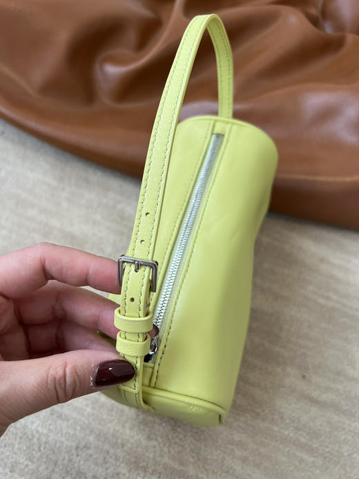 1110-8 双十一绝杀亏清 TR 90年代 小鸡黄 笔筒手袋 笔筒包 商品图2