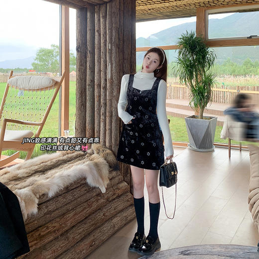 <曾小咸推荐>法式复古丝绒印花背心连衣裙 商品图1