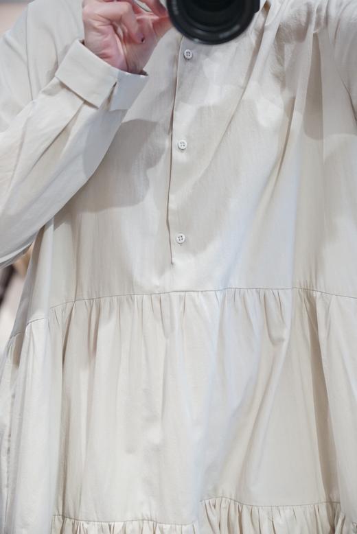 ECOLE DE CURIOSITES 宽松廓形的三层抽褶连衣裙 商品图11