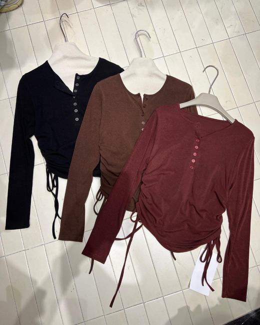 【门店同款】ENJOY秋季时光回廊排扣侧抽绳长袖上衣 159203660 商品图1