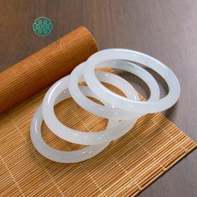 玉美人菲菲HZ*天山翠圆条手镯~多样性发一