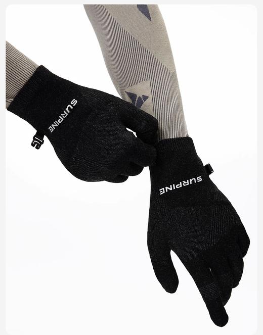 【七折特卖】SURPINE松野湃美利奴羊毛无缝内胆手套吸湿排汗保暖户外滑雪针织 ACGLDU058 商品图0