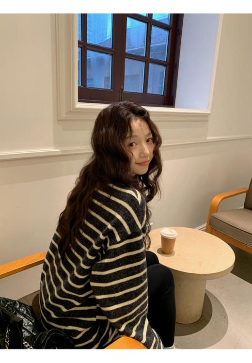 全国包邮】加厚双面糯米绒慵懒长袖条纹T 😘❤巨巨巨保暖姐妹♀ 🌈面料软绵绵的，双面毛绒亲肤透气不扎人❗️❗️ 👏🏻手感细腻又舒服，上身慵懒感十足❗️ 商品图4