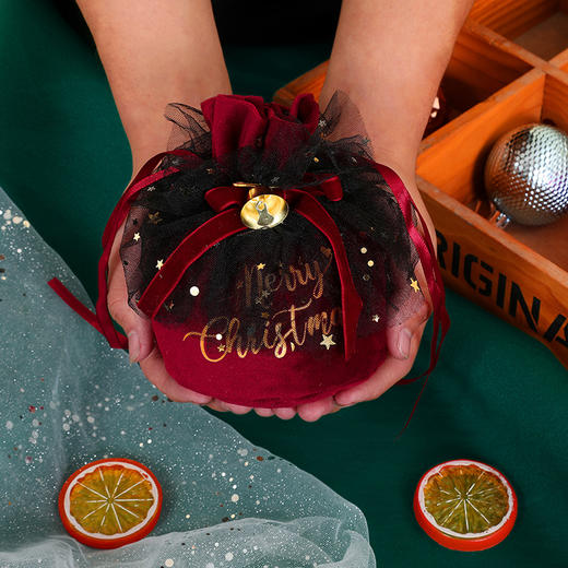 【苹果糖果绒布礼待】创意圣诞节丝绒质感的圣诞小福袋，双股抽绳设计 手提束口更方便，平安夜束口包装礼盒圣诞装手提袋QQ新年礼盒年货礼盒 商品图0