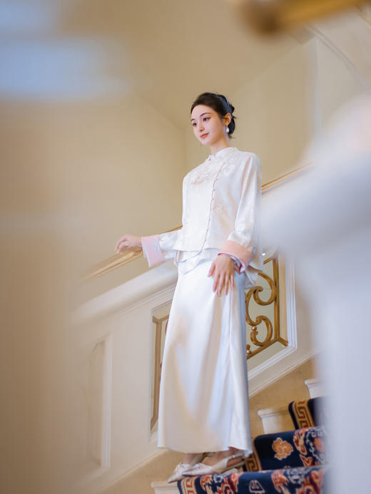 东方境X郭培| 灵鹿金线刺绣提花新中式上衣 商品图2