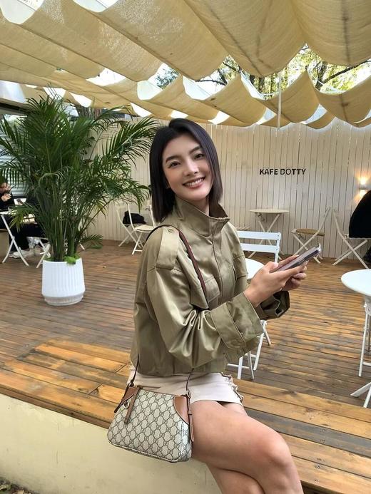 古驰Emblem可调节肩带拉链开合字母图案涂层帆布手提单肩包（HH） 商品图3