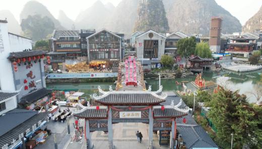 阳朔兴坪古镇+遇龙河漂流+十里画廊+西街三日游【日落观景下午茶|跨斗车骑行|网红热气球|特色民宿（私家团）】多人预订立享优惠！ 商品图3