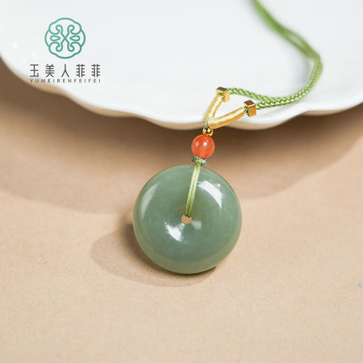 玉美人菲菲HZ#和田玉平安扣吊坠约25mm 商品图0