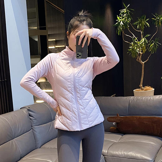 官网1060！lu家同款90%白鸭绒轻盈保暖羽绒服女 秋冬防风立领轻暖修身休闲短款外套 商品图7