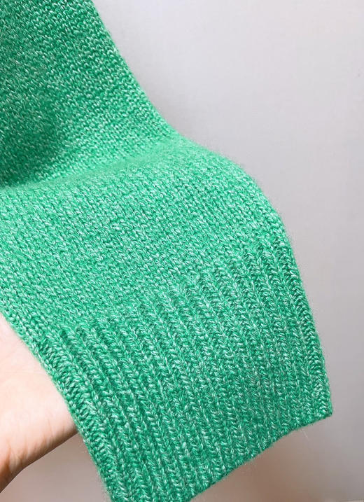 绝杀亏清 纯圆正 小禾 厚实重磅 康宝莱夹花羊绒 圣诞绿 连帽针织衫  无退换  商品图11