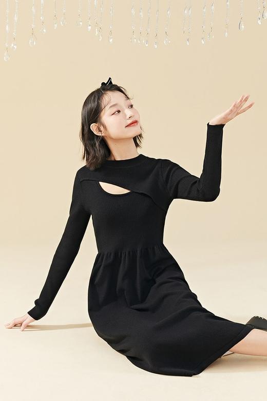 KUOSE/阔色 斜肩性感黑色镂空连衣裙 14736 商品图2