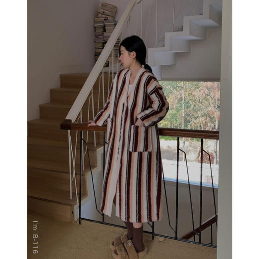 杜小宅秋冬新款睡袍女小熊环游记线条艺术家。被窝暖暖袍慵懒外套 商品图8