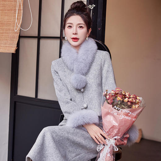 羽绒内衬狐狸毛套袖复古新中式，富家千金套装简约百搭ZMFS24232 商品图1