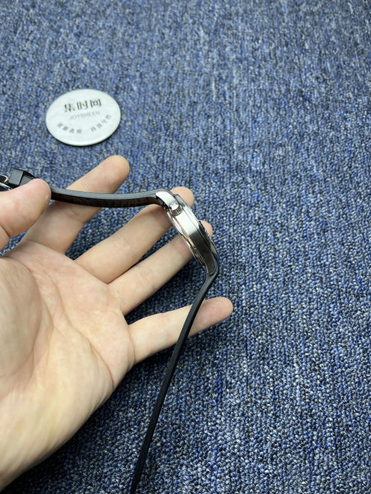 升级版 经典欧米茄OMEGA海马300米系列"黑海马"潜水男士腕表
机芯：搭载进口原装西铁城 商品图3