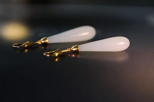 瑶台枝 ｜黄金水滴白玉耳环 商品图8