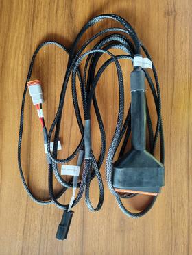 平地机主线束（GD）AT1    QXL-XS-003105A