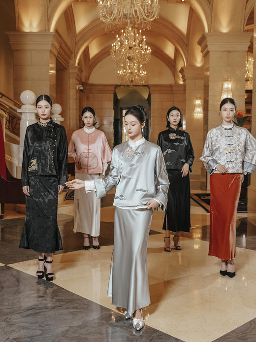 盛唐婧 |真丝蝴蝶结开衩鱼尾半裙-蓝色 商品图1