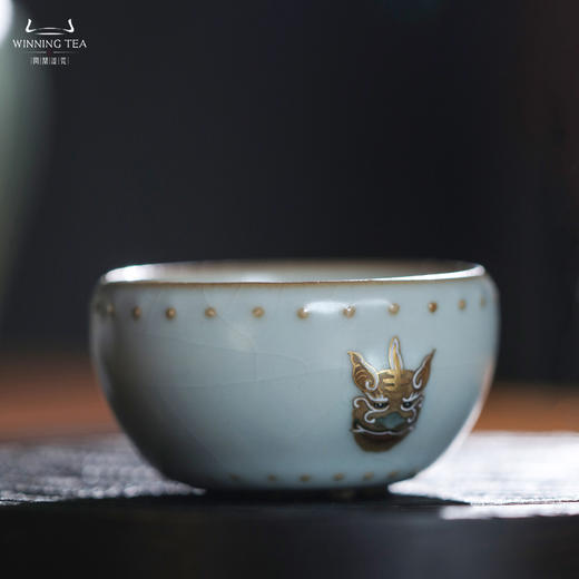 问鼎汝瓷虎首战鼓杯（描金绘画百兽） 商品图1