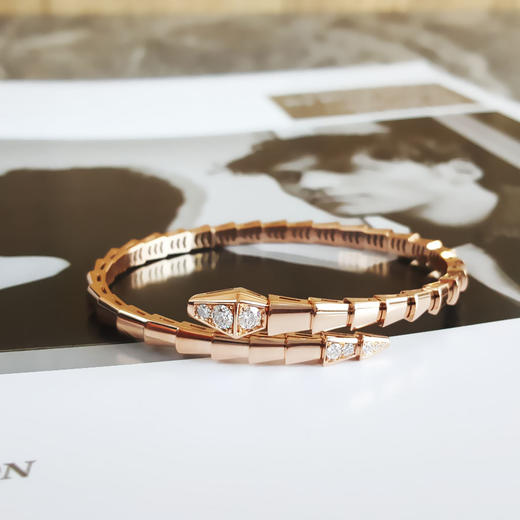 【95新】BVLGARI宝格丽Serpenti Viper系列BR860038 18K玫瑰金头尾钻蛇骨手镯M号中性款现售价：55300！051124NJS23 商品图3