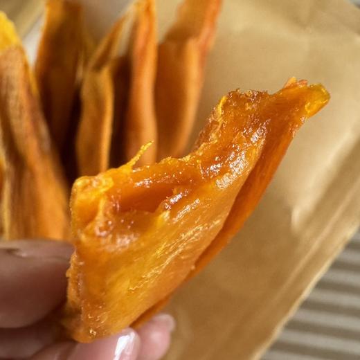 🥭晚熟芒果芒果干 · 鲜果厚切 ·  软糯Q弹 · 芒果味浓郁 · 🈚️任何添加 · 配料只有芒果/常温15日 冷藏30日 冷冻180日 商品图1