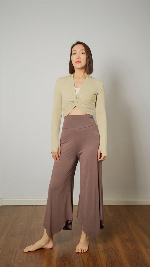 AddOne+1 运动瑜伽休闲时尚前交叉系带螺纹长袖外搭 商品图7