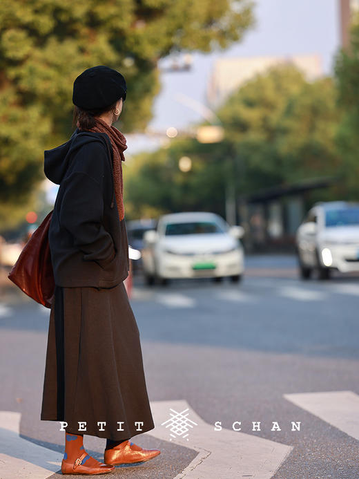 PETIT SCHAN小闪 CLO#650 maintain one's composure 不动声色 棉牦牛绒休闲感抽绳连帽卫衣外套 商品图4