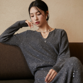 【Ma*a同款】SUSX 美利奴羊毛混纺桑蚕丝 亮钻针织上衣C12TJ-99936S（3-7天发货）