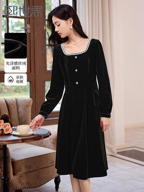 【专属特价】熙世界法式赫本风方领丝绒连衣裙秋冬新款高级感显瘦a字小黑裙