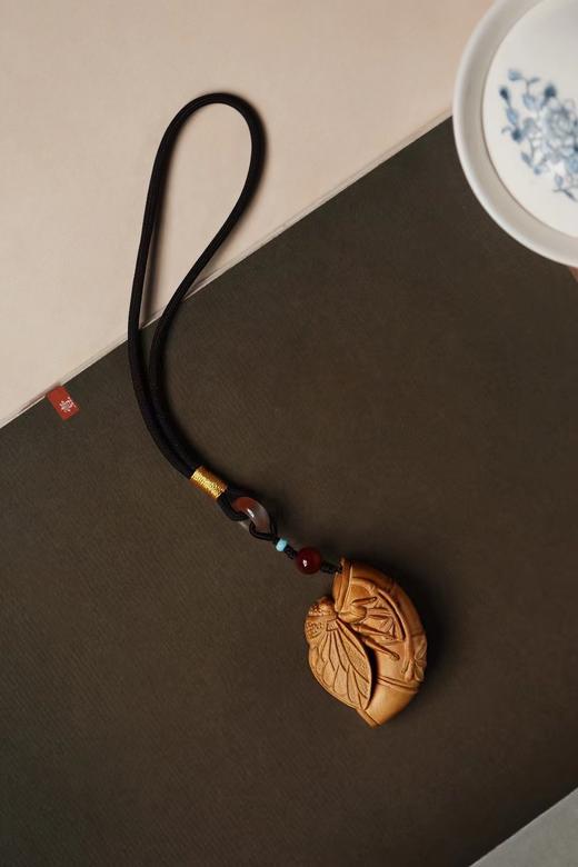 老山檀香【知足】手把件挂件 商品图0