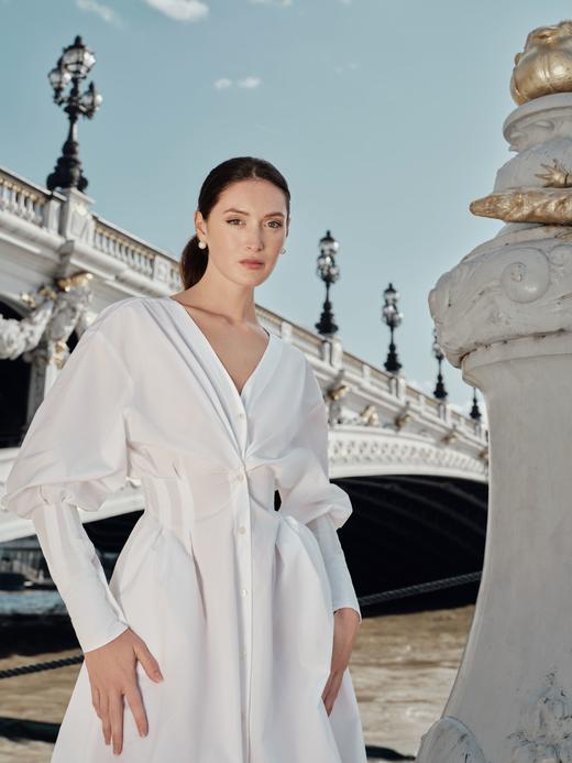 MaisonQiXin CC190215 压褶收腰伞摆V领衬衫裙 商品图0