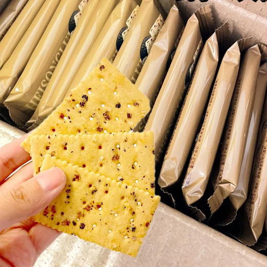 黑松露火腿苏打饼干60包/箱（含箱总重量约900g） 商品图7