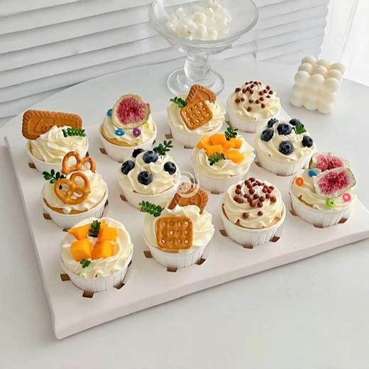 【先囤后约】12杯下午茶动物奶油纸杯蛋糕10选1 商品图1