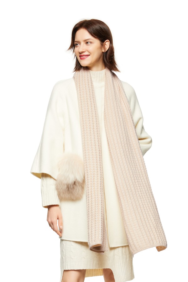 AVA 奶油色针织保暖围巾 8080