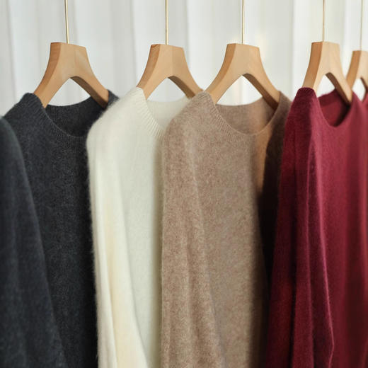 绵云绒雪 堪比羊绒！100羊毛拉绒无缝一体毛衣女简约针织！ 商品图1