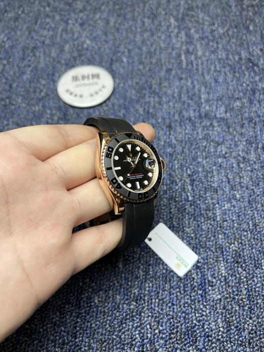 ROLEX劳力士游艇名仕型“金游艇”40mm 男士腕表
机芯：搭载进口西铁城 商品图2