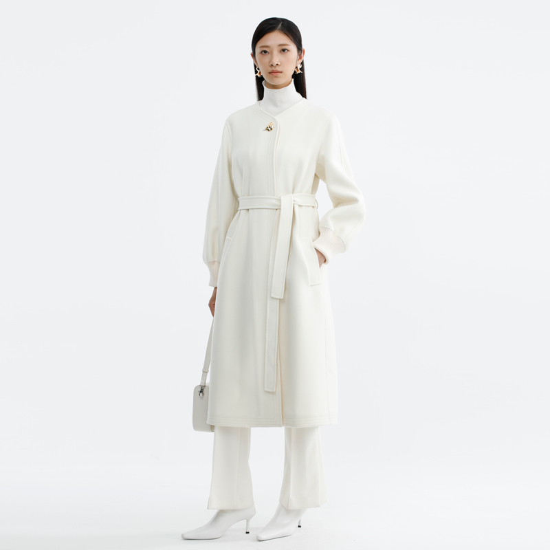 卡莉朵拉呢大衣C27D7723