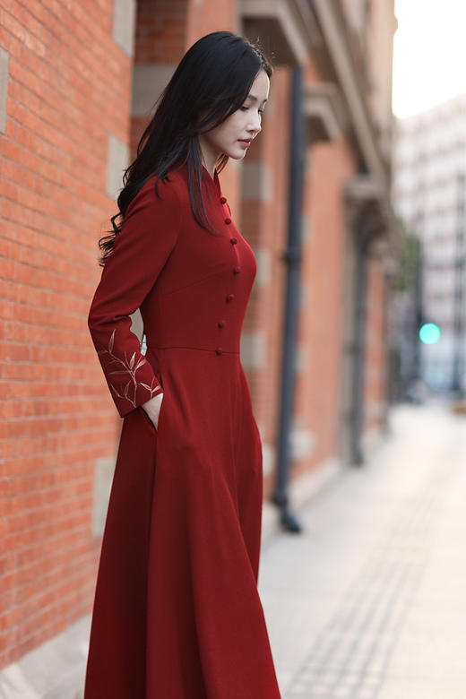 逸红颜明月优选 #新年好运针织裙【红竹】细腻金色竹叶绣花，中式清雅奢华，惊艳显瘦! 商品图7