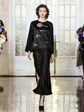 盛唐婧 |真丝蝴蝶结开衩鱼尾半裙-黑色