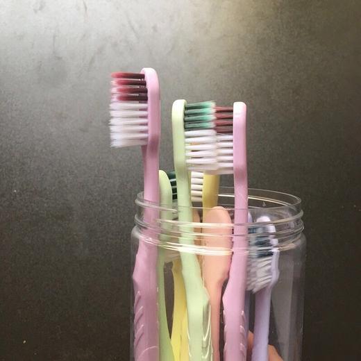 【12元会员福利】劲浪柔感软毛成人牙刷10支/罐   商品图1