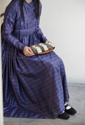 MAKU textiles｜真丝刺绣格纹交叠式连衣裙