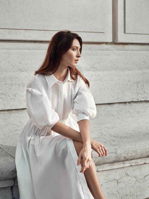 MaisonQiXin R240407     百褶灯笼袖收腰衬衫裙 商品图1