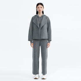 卡莉朵拉呢大衣C27D7705