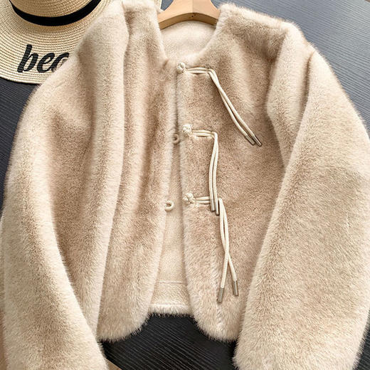 【M家同款】SUSX新中式欧貂绒皮草外套 纯手工定制盘扣 古典东方美A05325（下单3-7天发货） 商品图1