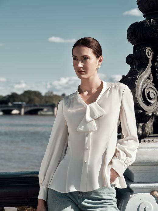 MaisonQiXin CC231210 立裁修身减龄交叠领真丝衬衫 商品图1