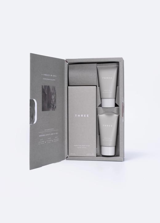 【特卖】THREE 平衡茎萃水礼盒(THREE平衡萃本修护凝露120ml+THREE平衡萃本洁颜啫喱22g+THREE平衡萃本修护凝乳22mL)【保质期：2026年1月】 商品图1