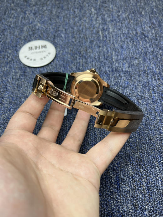 ROLEX劳力士游艇名仕型“金游艇”40mm 男士腕表
机芯：搭载进口西铁城 商品图7