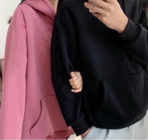 【伊泺杉加绒加厚纯棉连帽卫衣】🌿 💥杀疯了‼疯狂打Call自带街头潮范儿，✅高级又减龄 重磅连帽卫衣 内里加厚毛毛绒，✅这件真的超级舒服！绵密软糯又扎实，特别防风🥰 商品图4