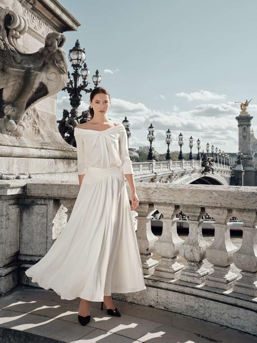 MaisonQiXin CC200119 法式优雅一字肩打褶扭结真丝衬衫 商品图2